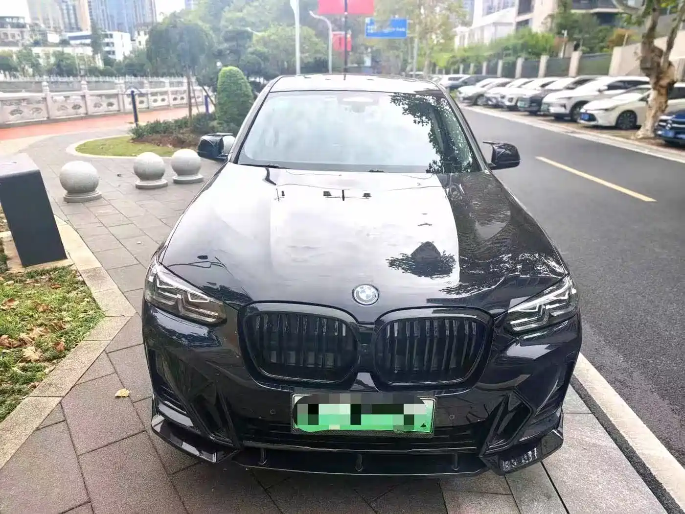 BMW iX3 2024