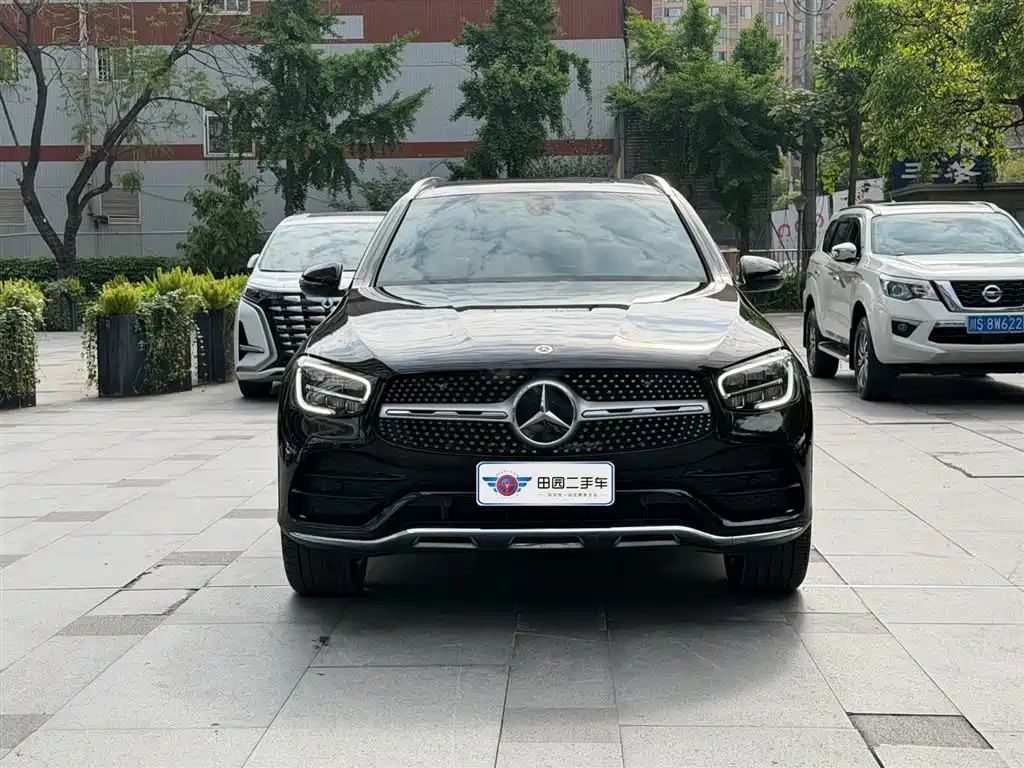 Mercedes-Benz GLC 2023