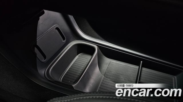 Polestar 4 2025