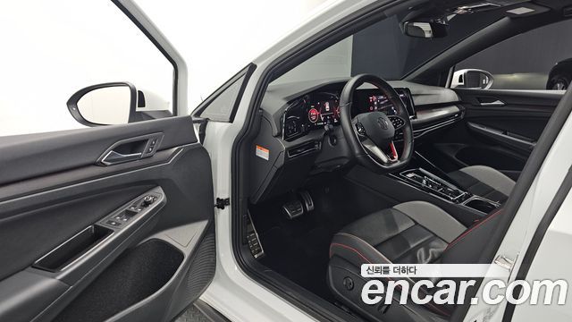 Volkswagen Golf 2024