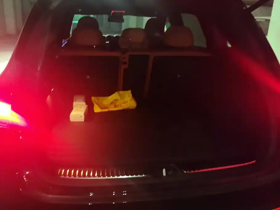 Mercedes-Benz GLC 2025