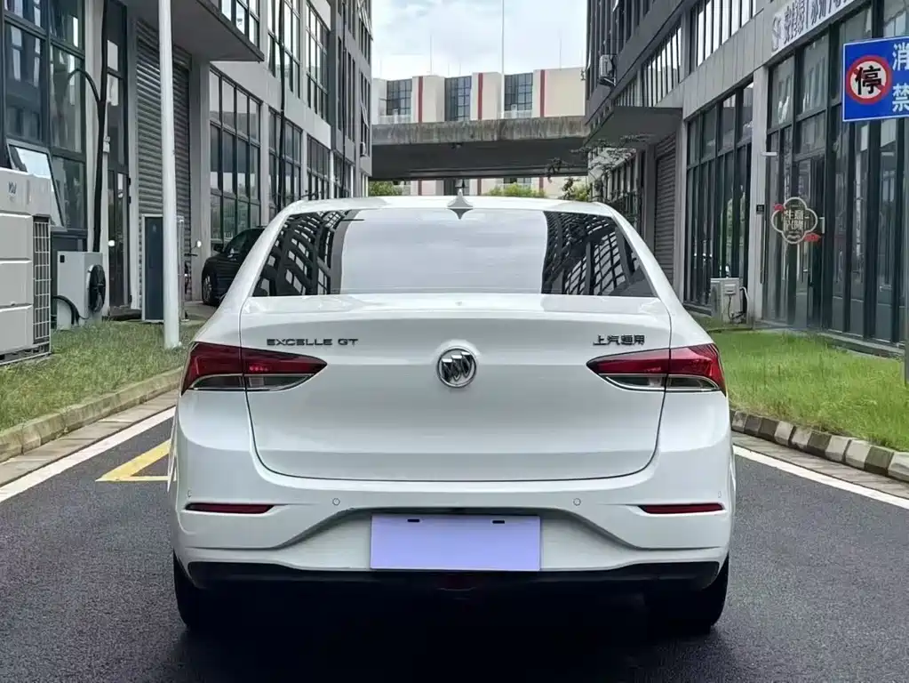 Buick Excelle 2021