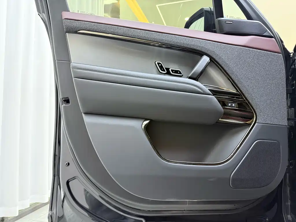 Land Rover Range Rover Sport 2024