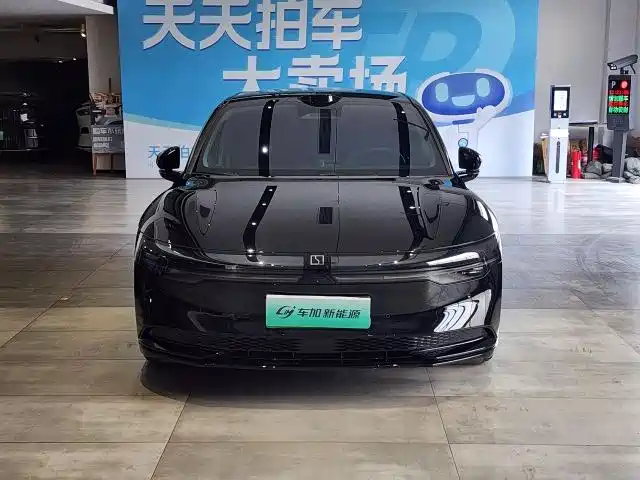 Zeekr 007 2024