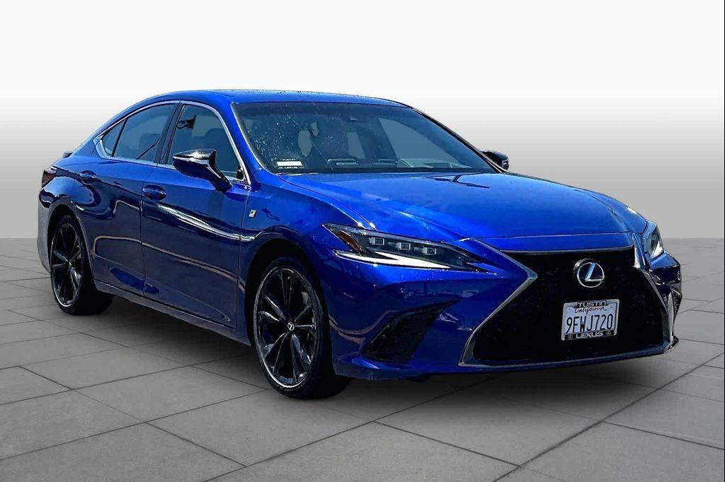 Lexus ES 2023
