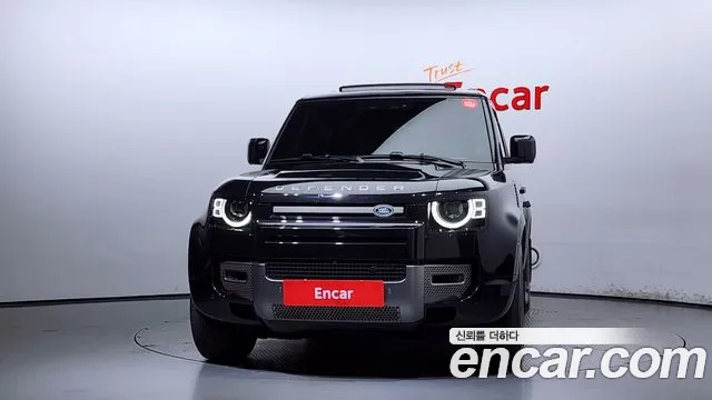 Land Rover Defender 2023