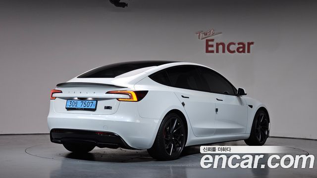 Tesla Model 3 2026