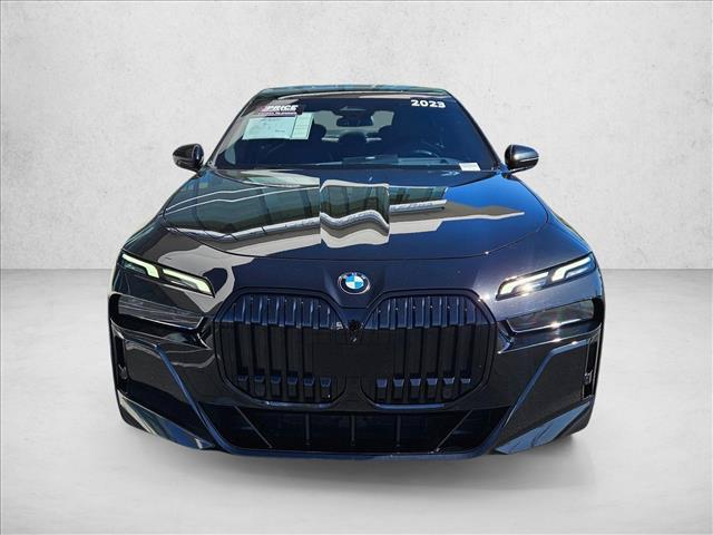 BMW 740 2023
