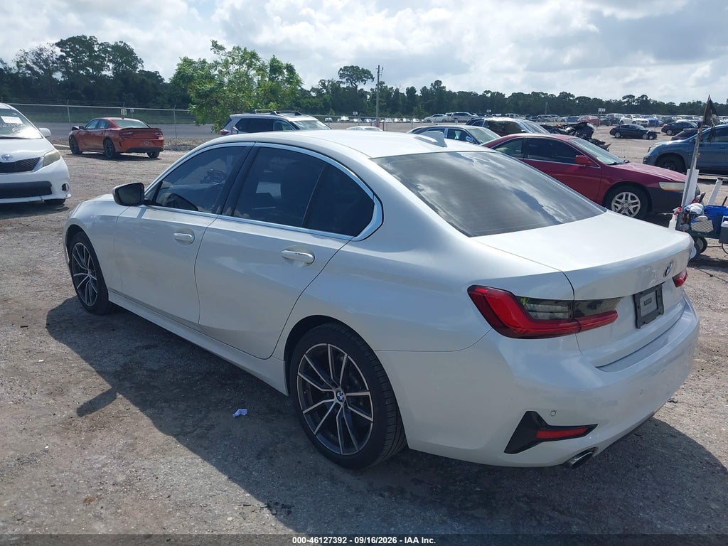 BMW 330 2021