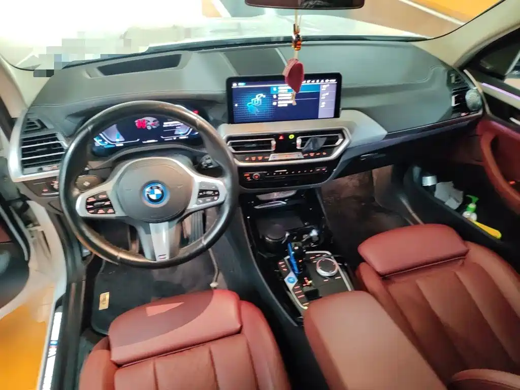 BMW iX3 2021