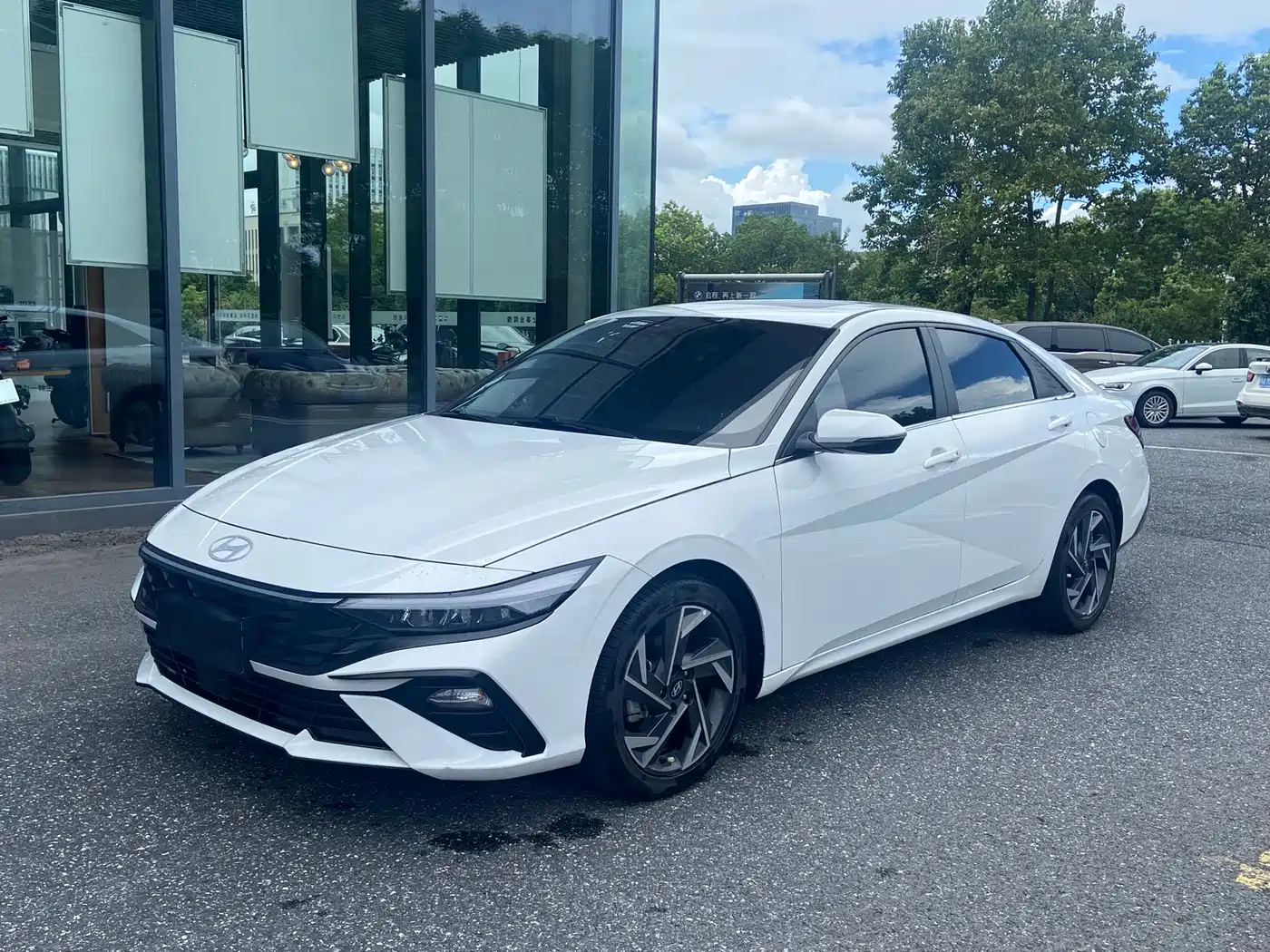Hyundai Elantra 2024