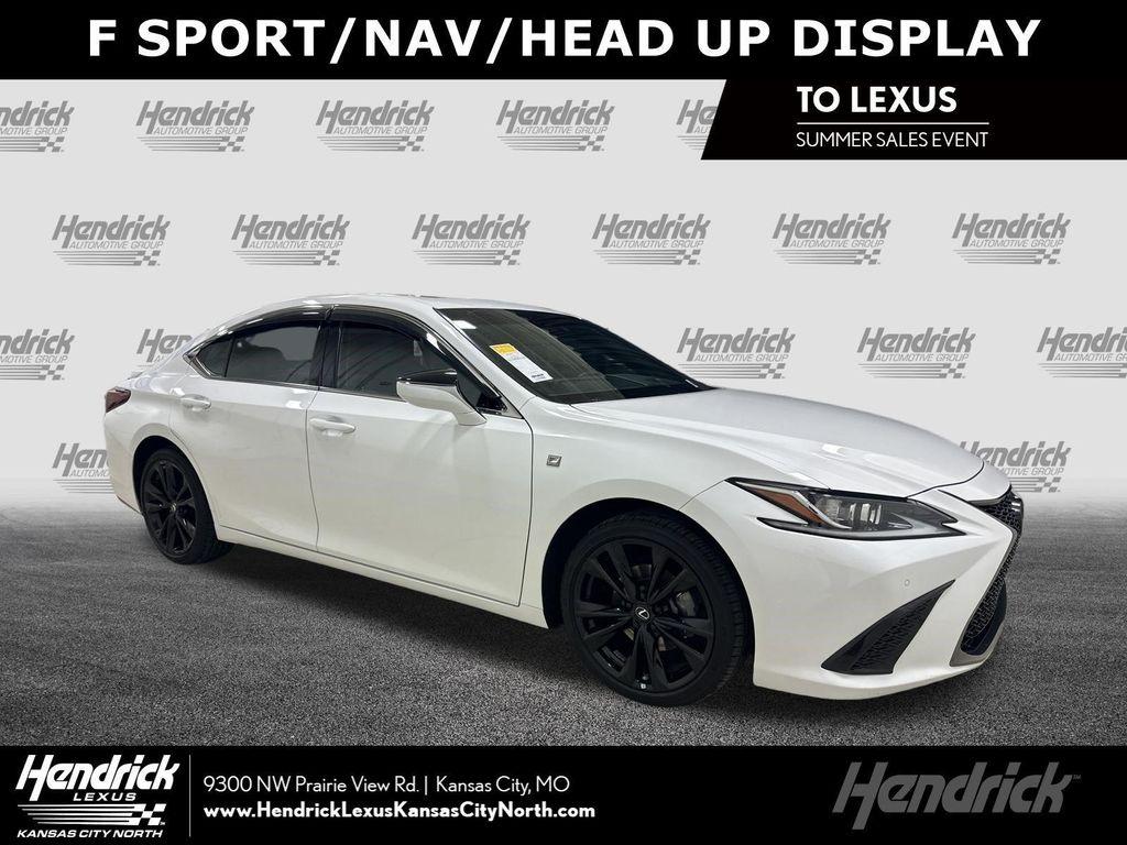 Lexus ES 2022