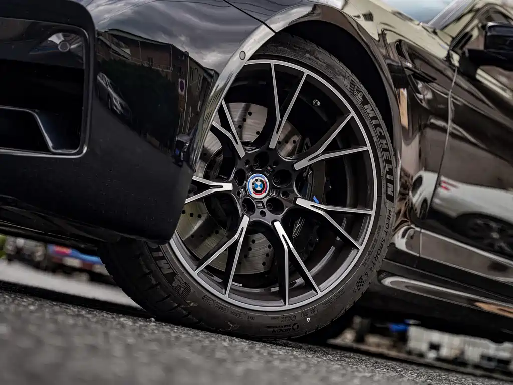 BMW M5 2023