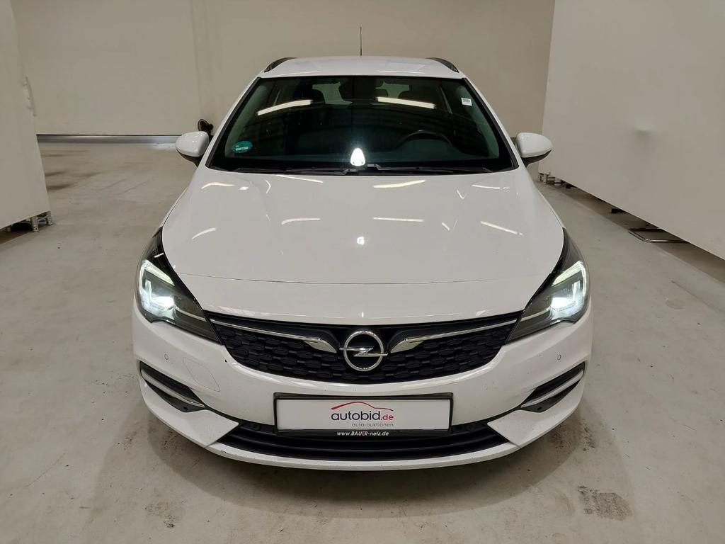 Opel Astra 2021