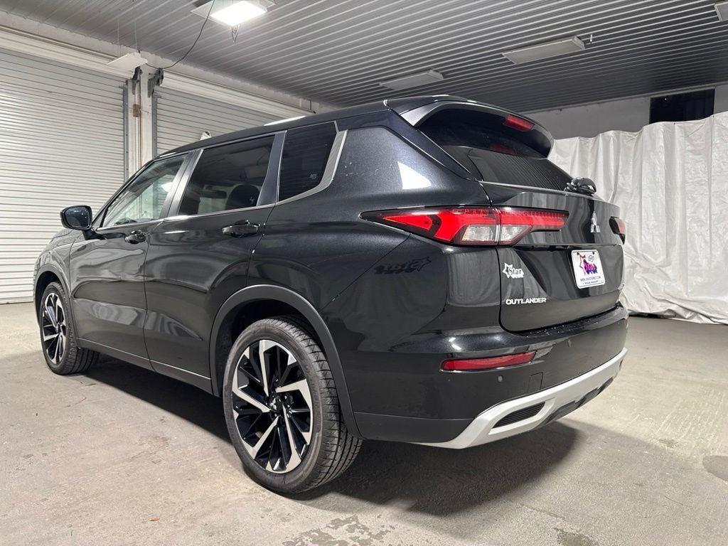 Mitsubishi Outlander 2024