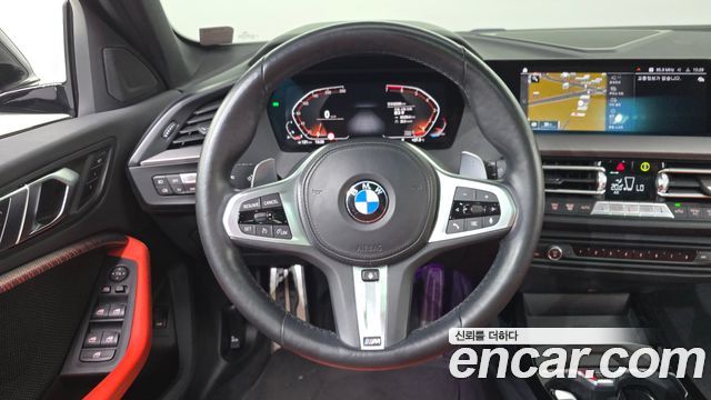 BMW 1 серии 2021