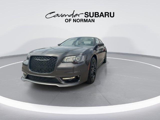 Chrysler 300 2023