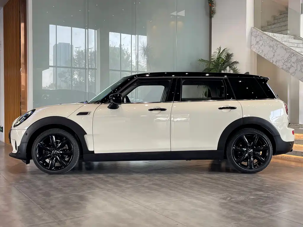 Mini Clubman 2022