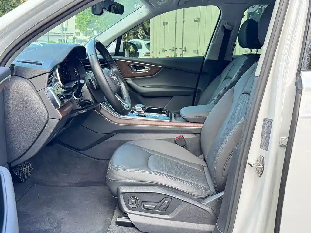 Audi Q7 2021