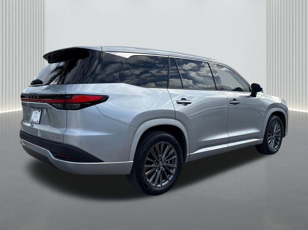 Lexus TX 2024