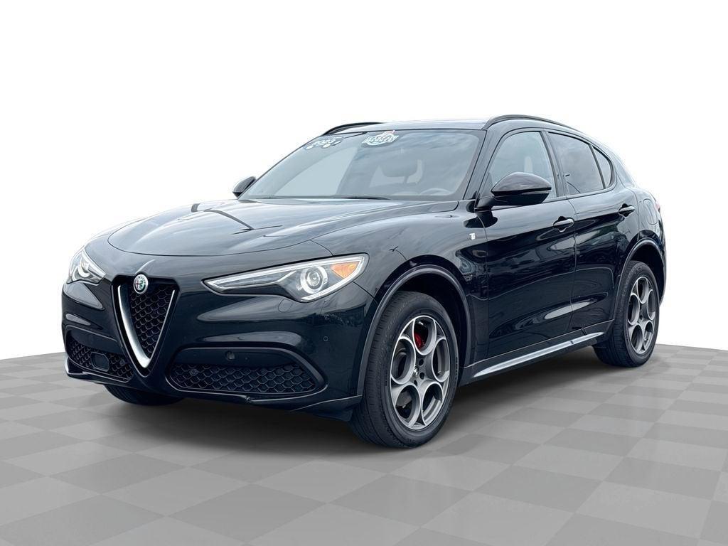 Alfa Romeo Stelvio 2023