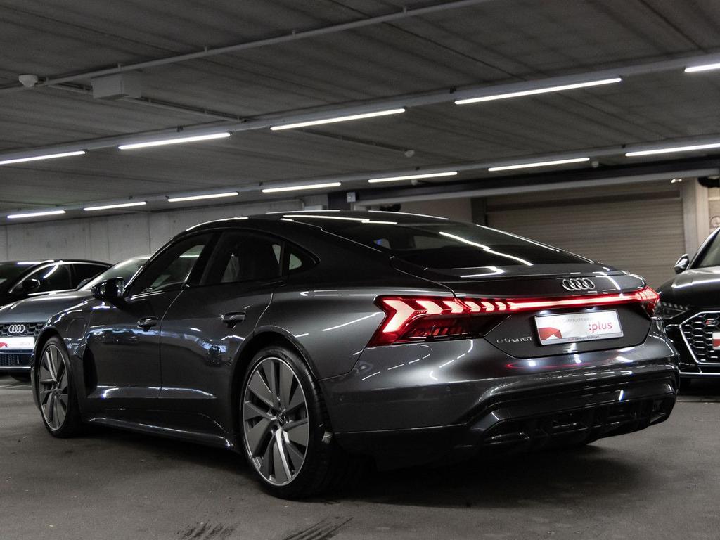 Audi e-tron GT 2024