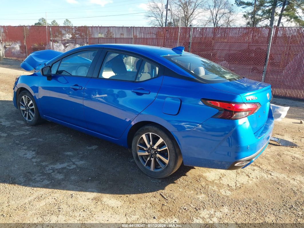Nissan Versa 2021