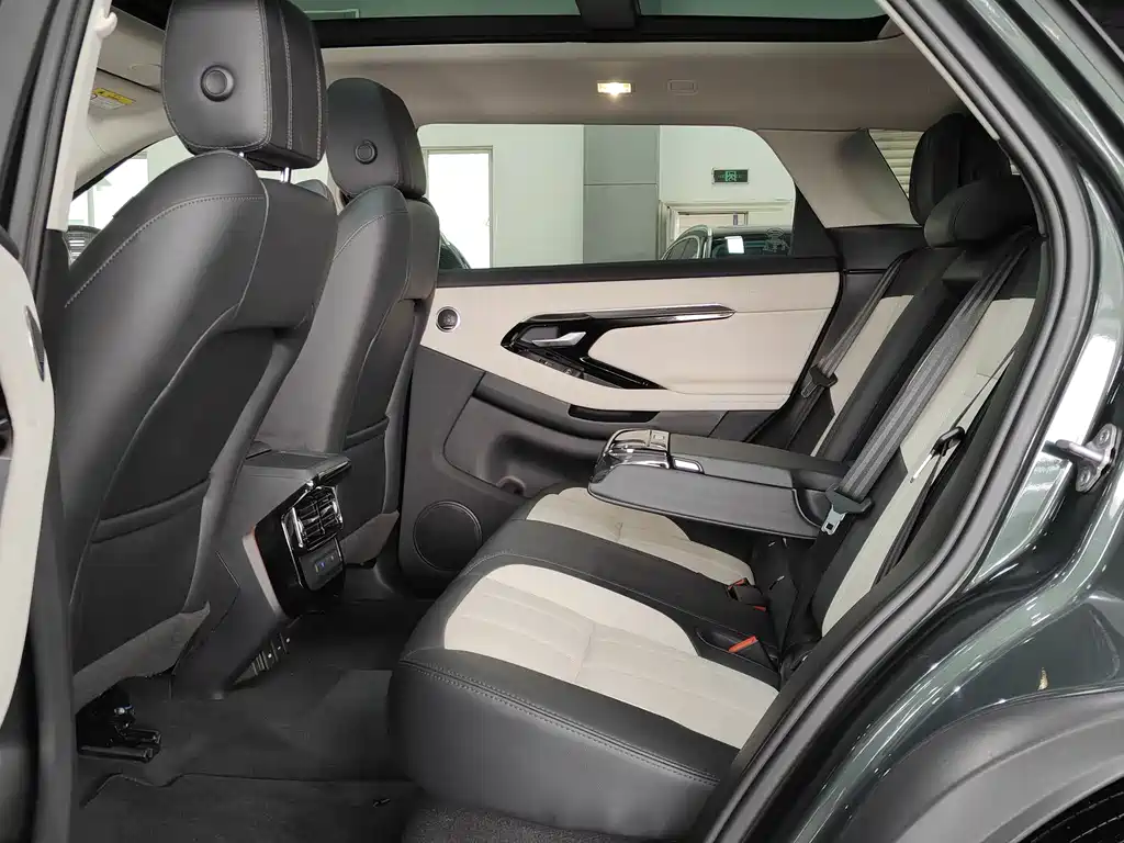 Land Rover Range Rover Evoque 2024