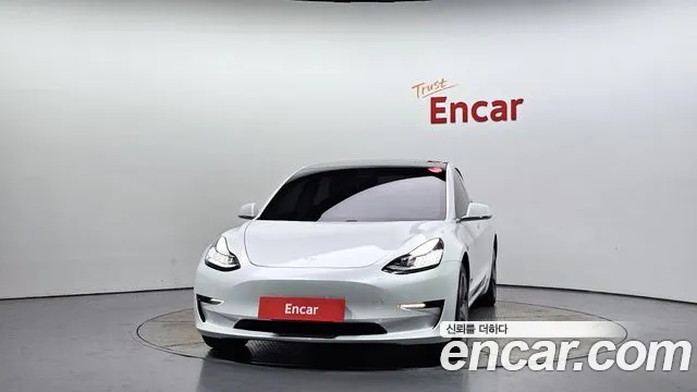 Tesla Model 3 2020