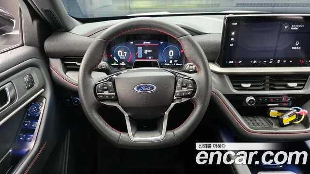Ford Explorer 2025