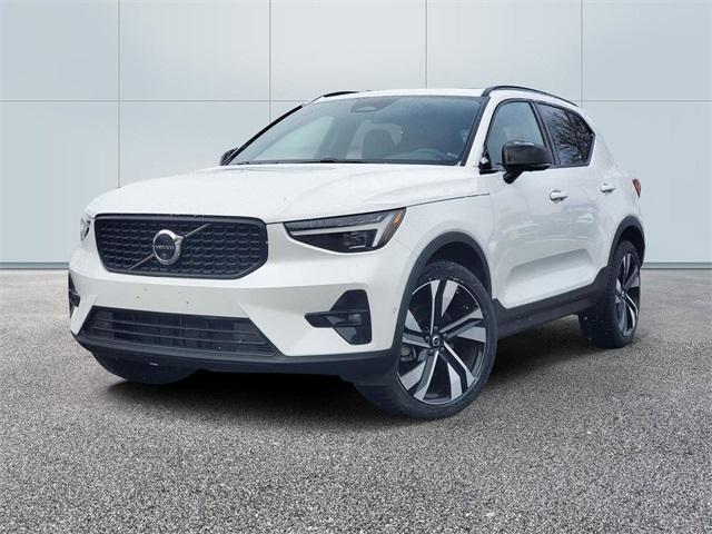 Volvo XC40 2024
