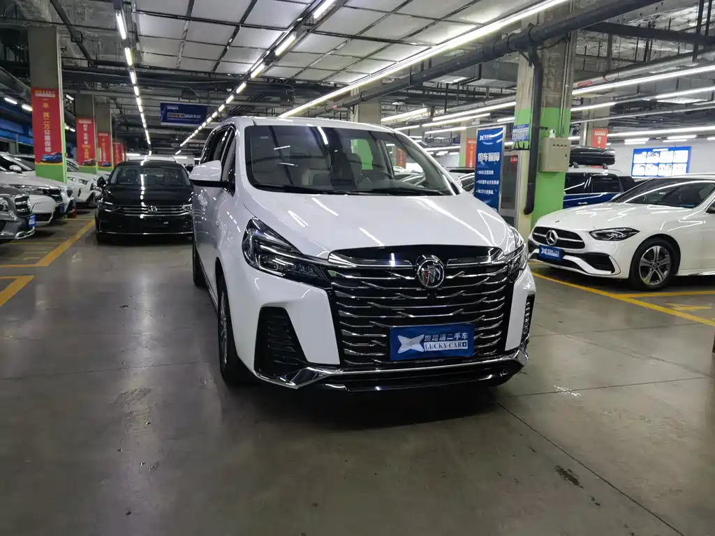 Buick GL8 2023