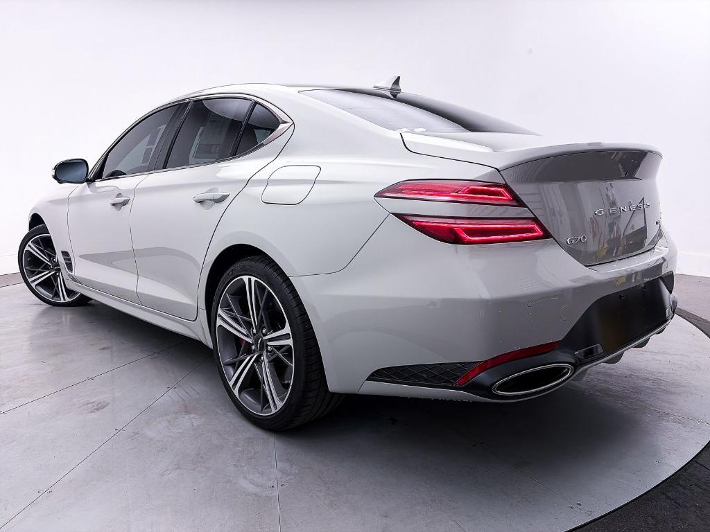 Genesis G70 2025