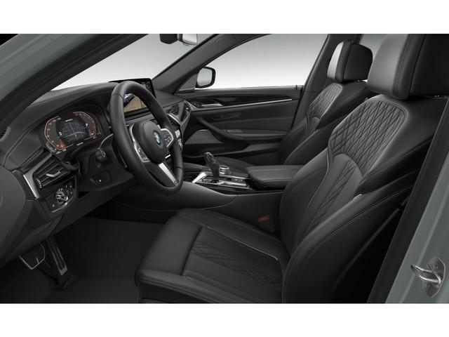 BMW M550 2023