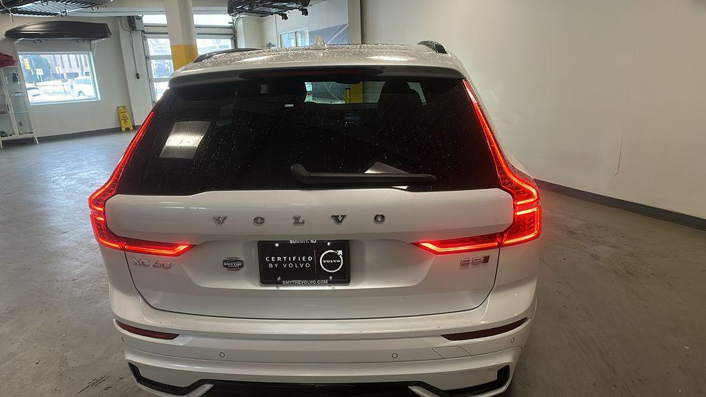 Volvo XC60 2025