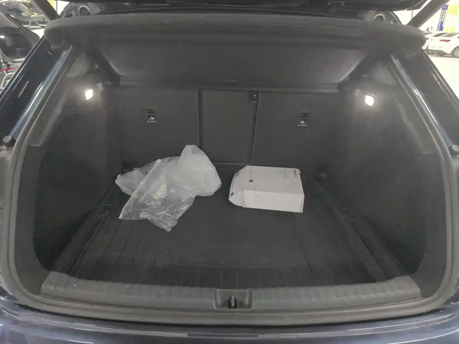 Audi Q4 e-tron 2024