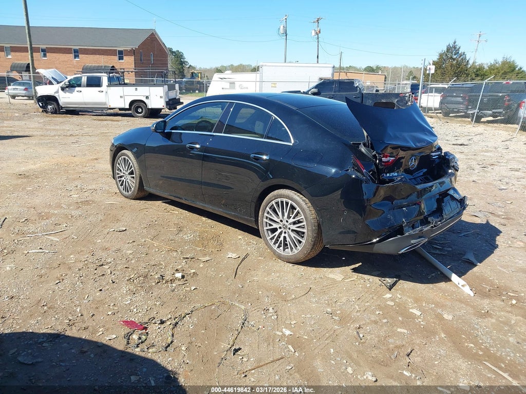 Mercedes-Benz CLA 2023