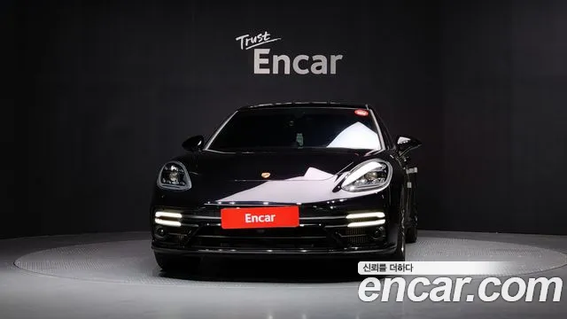 Porsche Panamera 2022