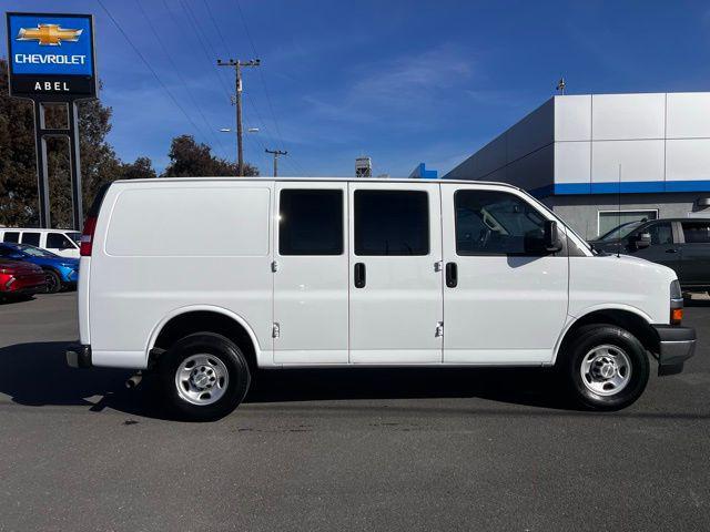 Chevrolet Express 2024