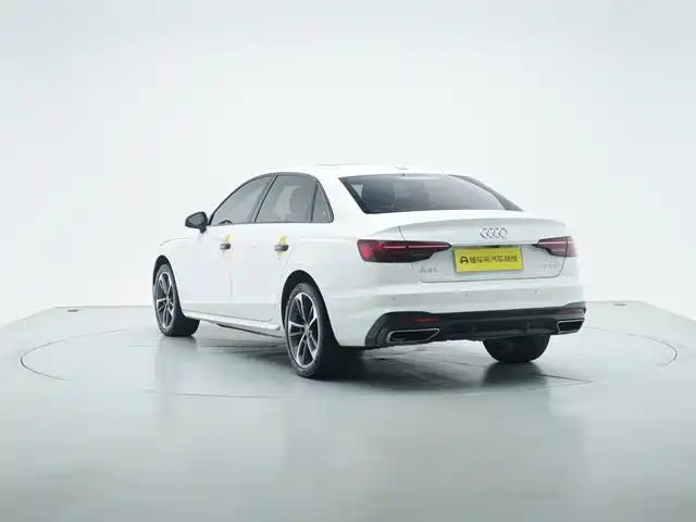 Audi A4 2023