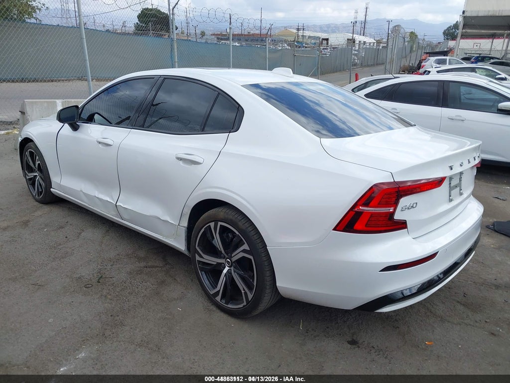 Volvo S60 2024