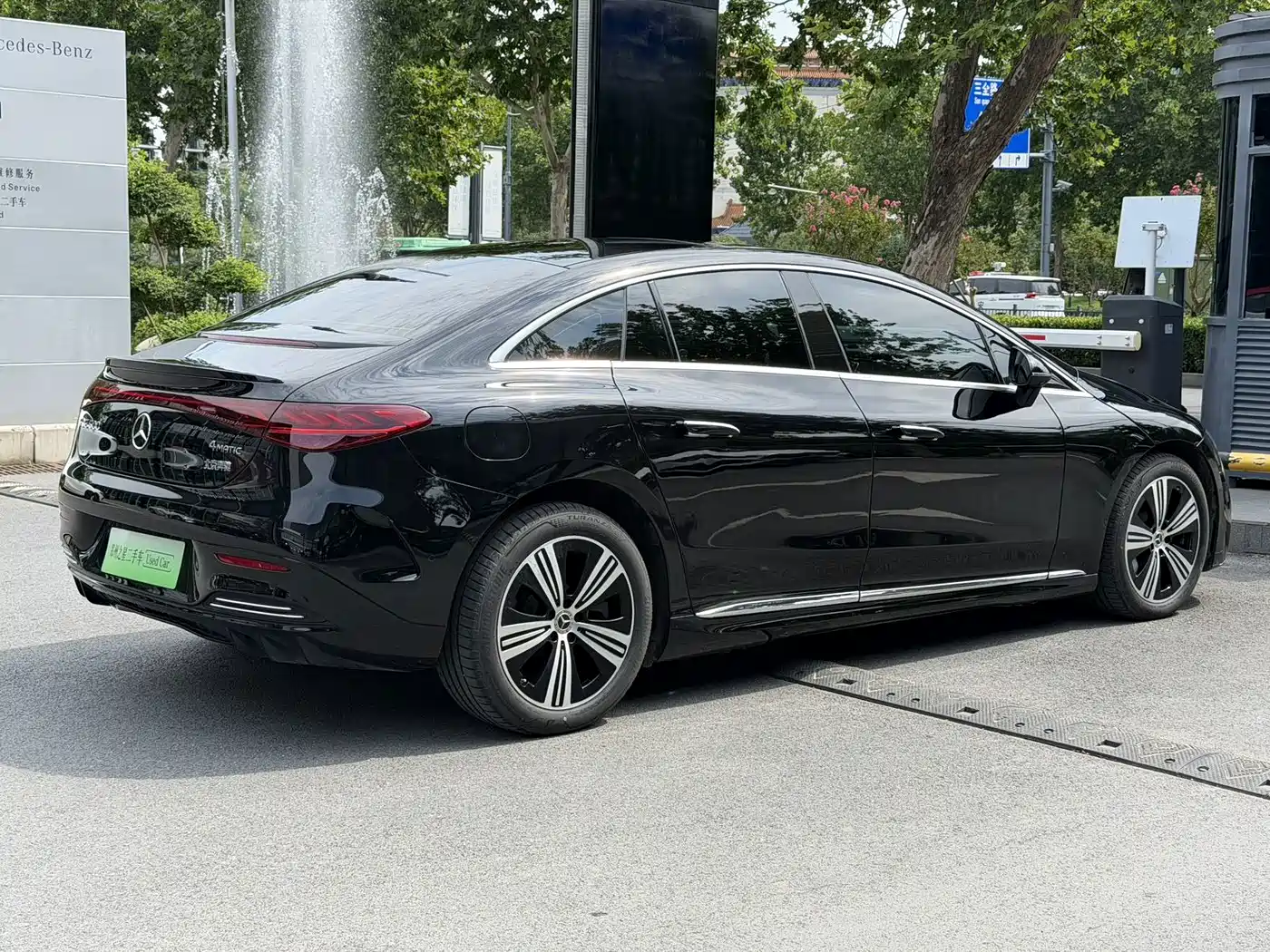 Mercedes-Benz EQE 2025