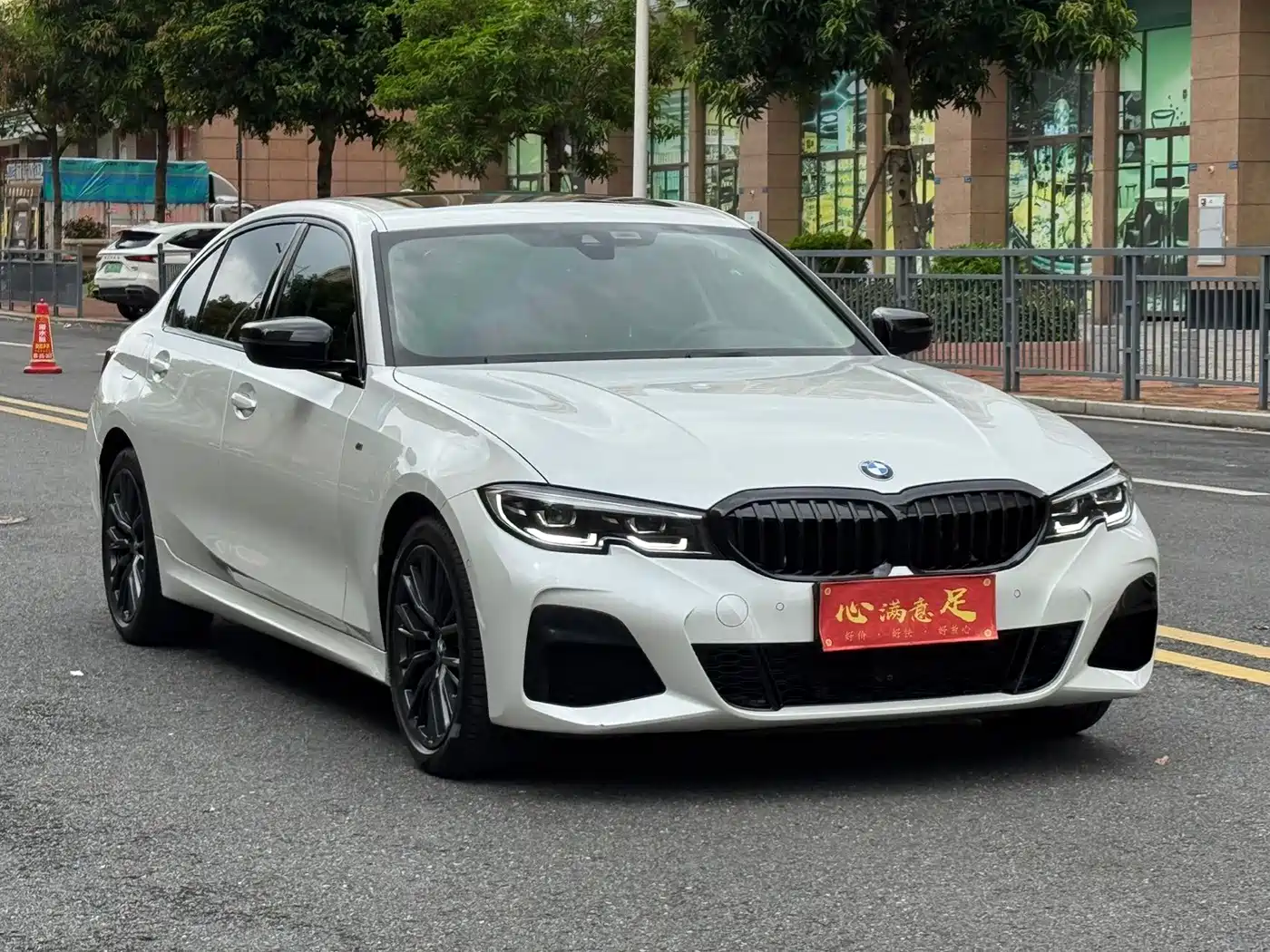 BMW 3 серии 2022
