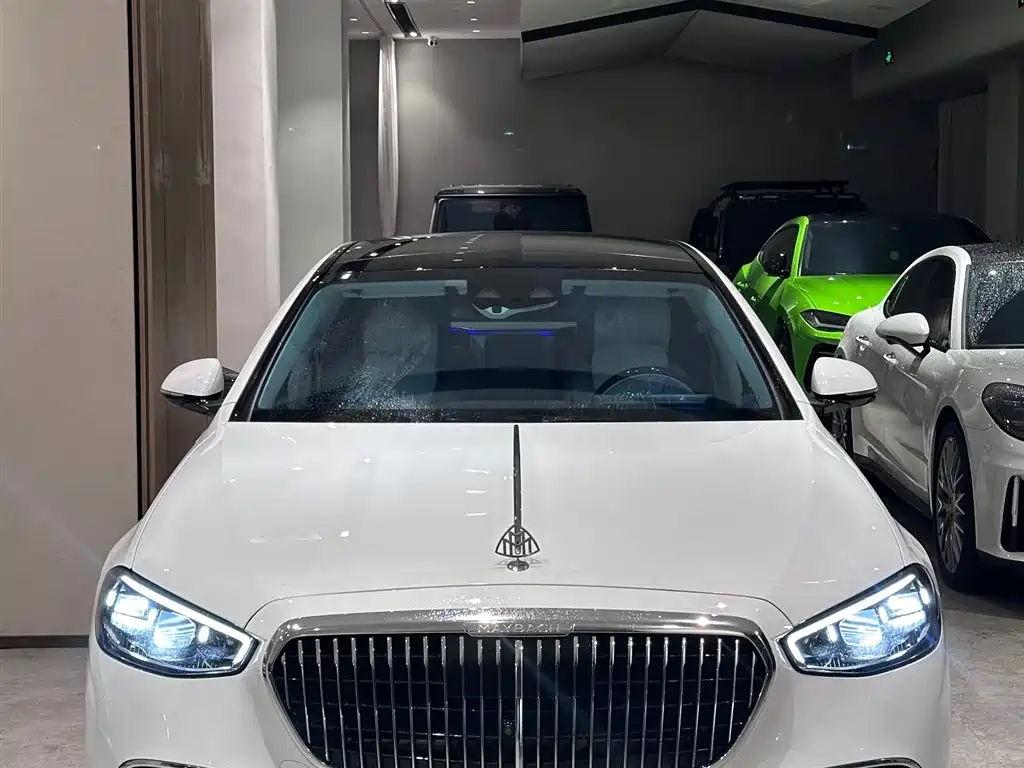 Mercedes-Benz Maybach S-Класс 2021