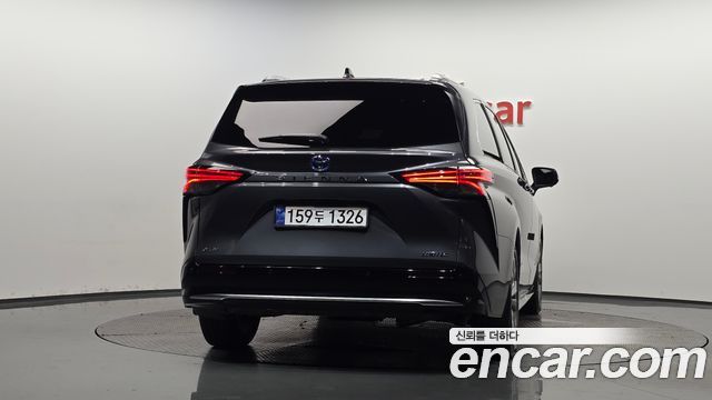 Toyota Sienna 2025