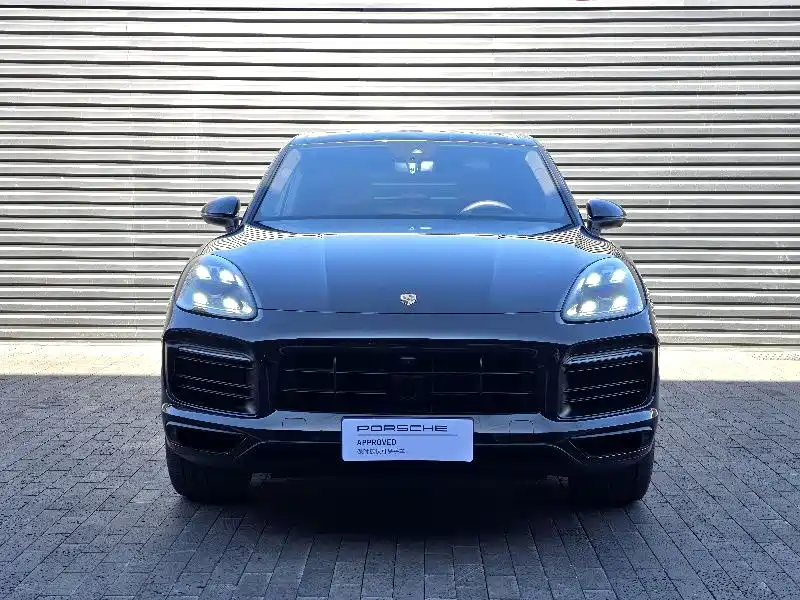 Porsche Cayenne 2022