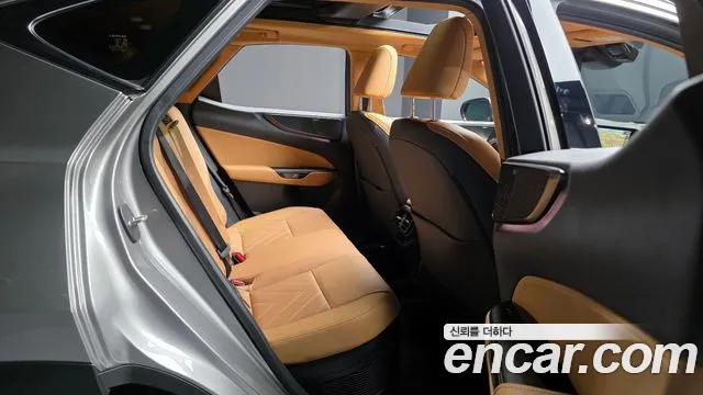 Lexus NX 2024