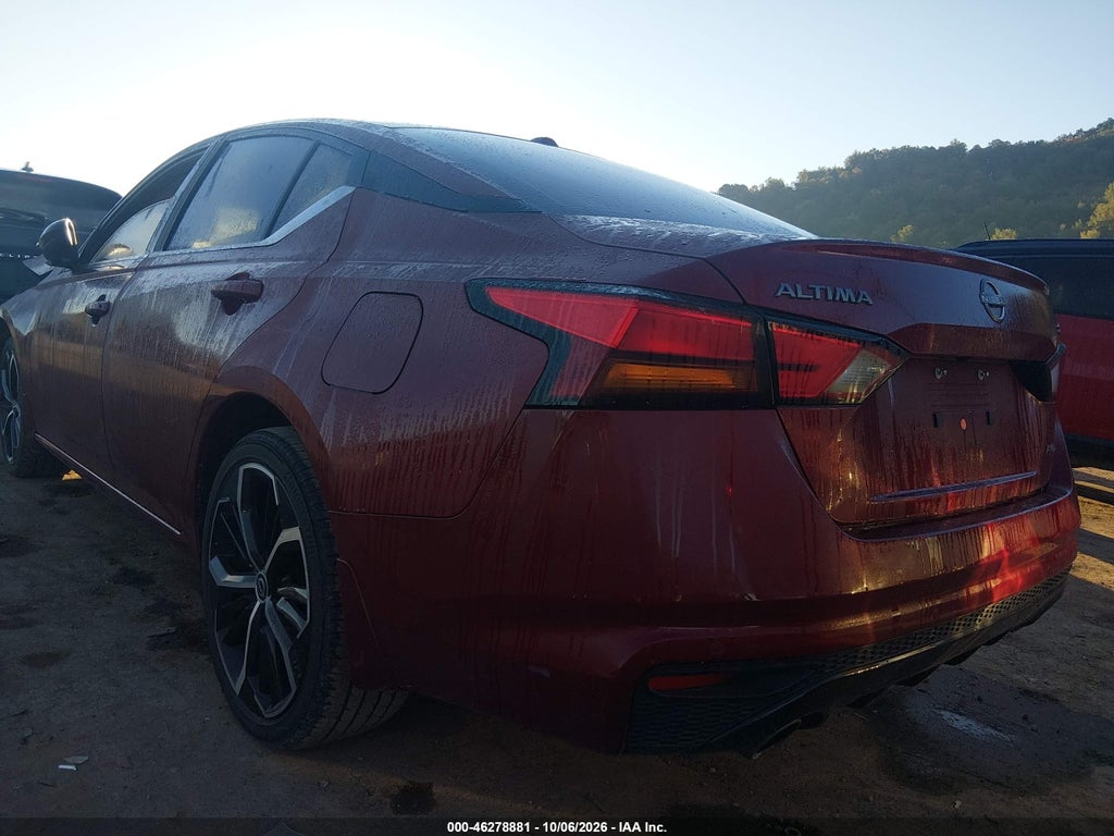 Nissan Altima 2025
