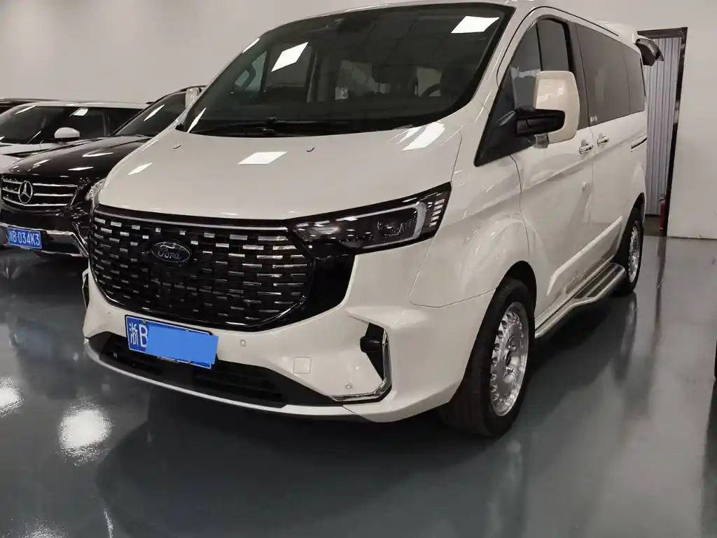 Ford TOURNEO 2023