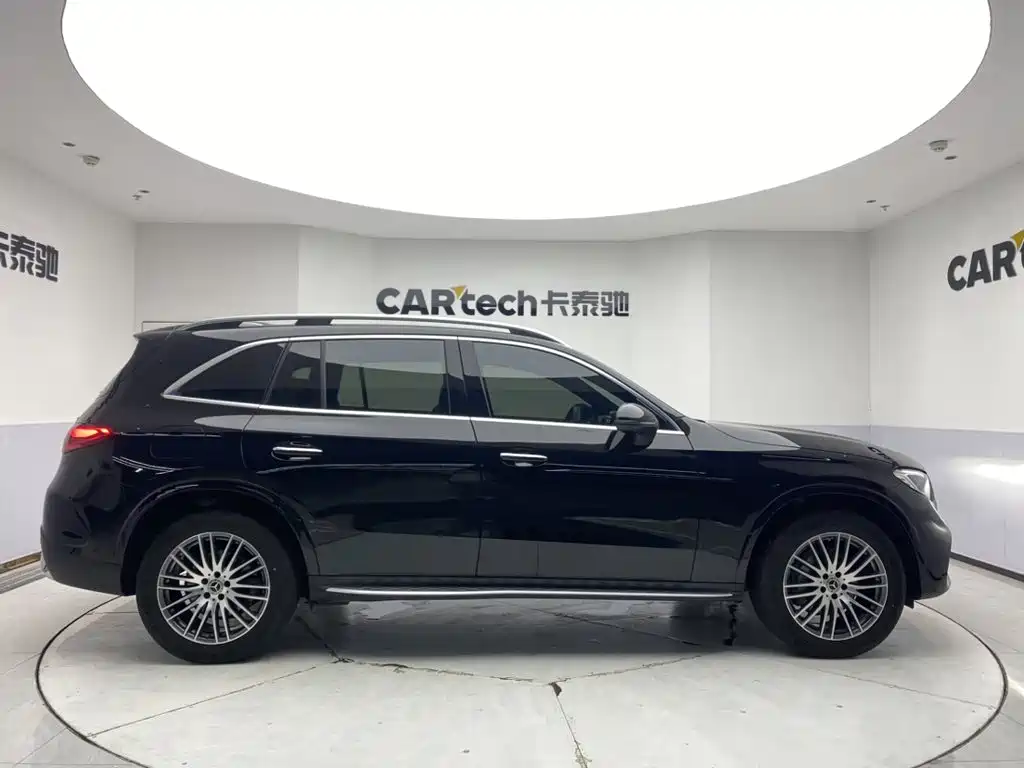 Mercedes-Benz GLC 2025